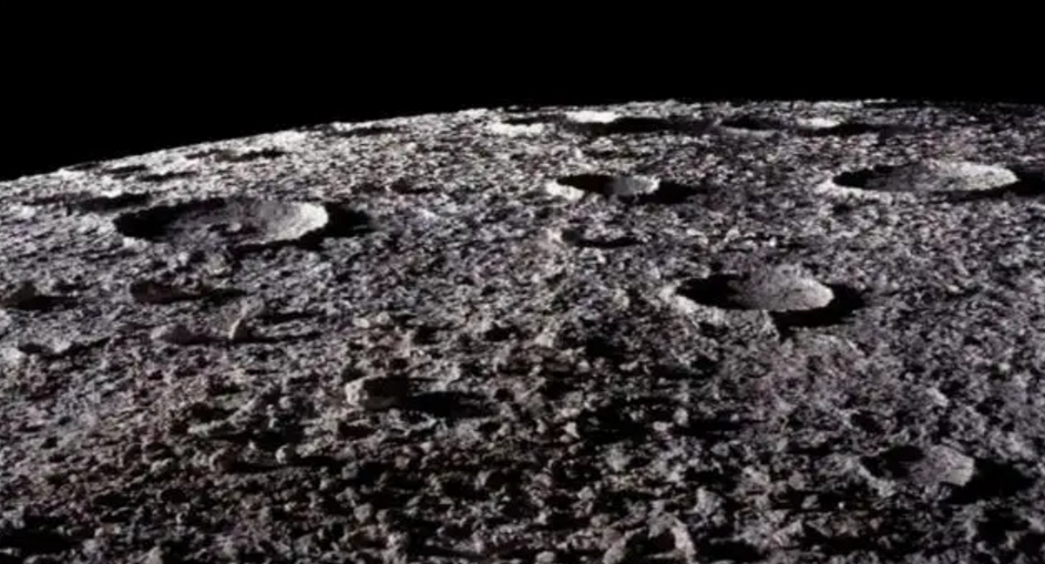 中国科学家首次在月球上发现新矿物