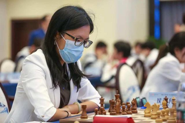 国象甲级联赛战罢五轮，侯逸凡取得四连胜