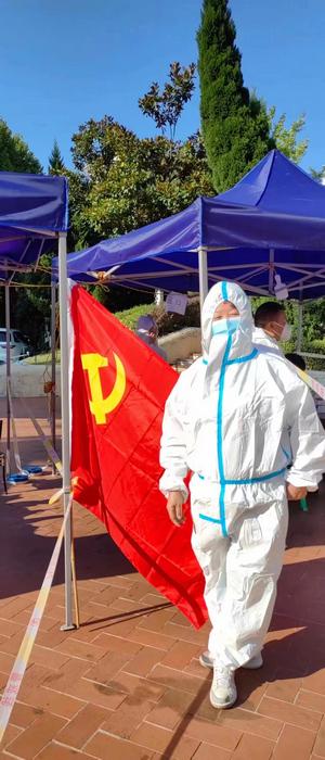 贵州省妇联党员领导干部在“疫”线践行初心使命