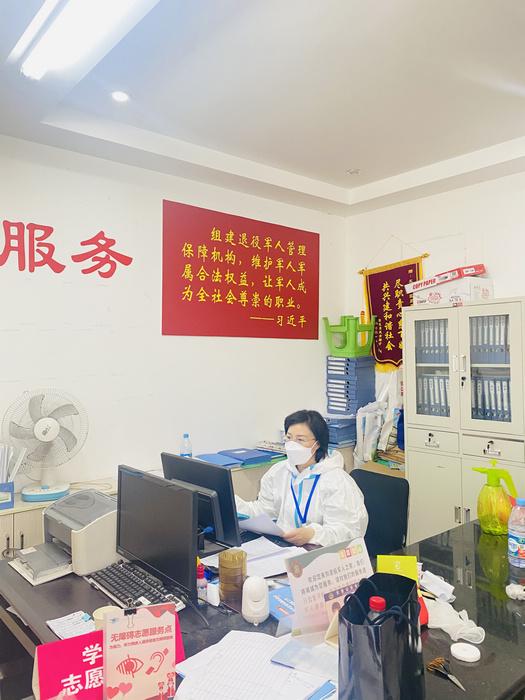 贵州省妇联党员领导干部在“疫”线践行初心使命