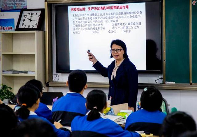 借“山海”合力 江山中学校长要让学生奔赴更远的山海