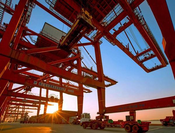 港口雄开万里流丨由“大”到“强” 看江苏港口十年蝶变