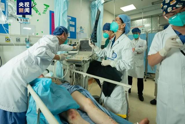 揪心,甘宇伤得不轻