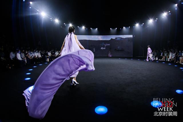 虚拟模特走秀!数字时尚惊艳北京时装周