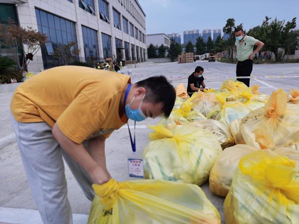 清镇:一条“绿丝带” 温暖一座城