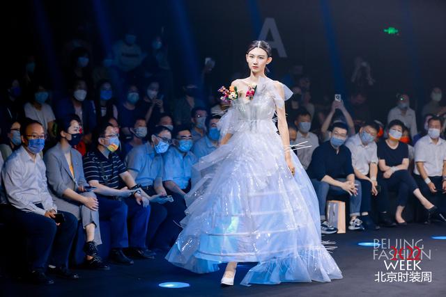 虚拟模特走秀!数字时尚惊艳北京时装周