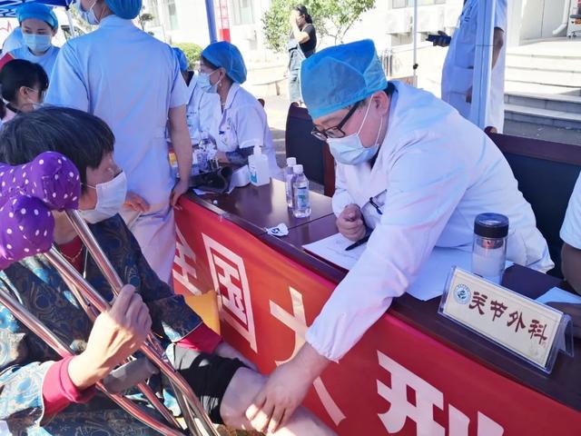 潍坊市人民医院开展“服务百姓健康行动”大型义诊活动