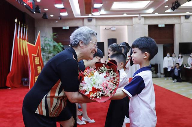 西城区陶然亭街道表彰“六德”少年播