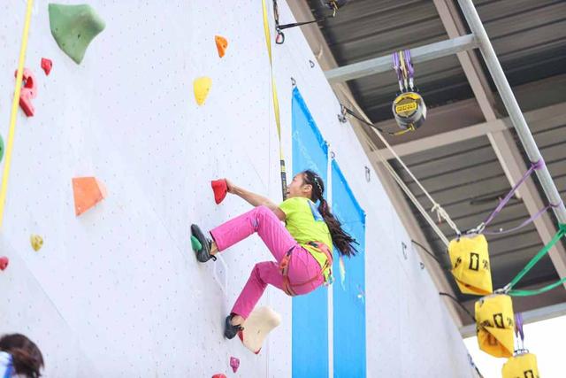 北京市第十六届运动会攀岩表演赛(青少年竞技组)开赛播