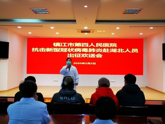 从“橄榄绿”到“天使白”,他用守护健康的初心擦亮人生“最美底色”