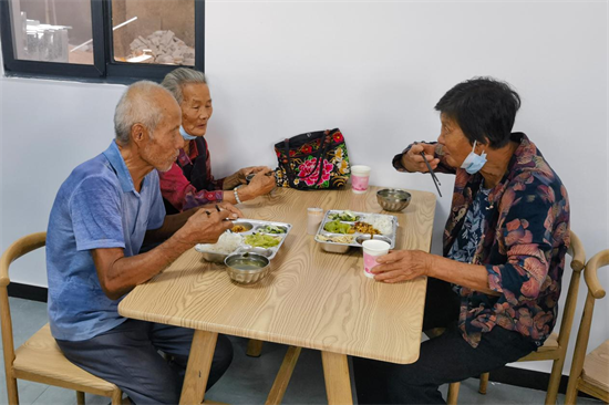 月山镇：实事“食”办，老年助餐暖胃又暖心