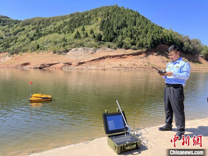 秦岭深处的“护水人”：扎根深山十八载 换得清水润长安