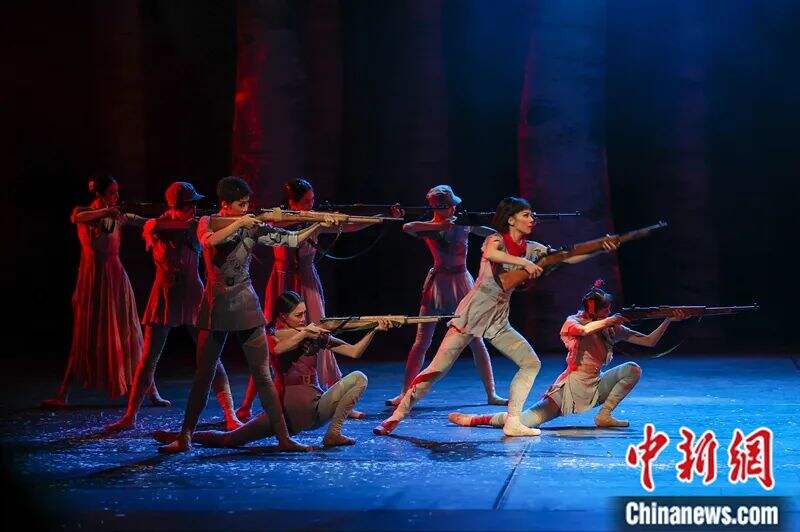 曲滋娇：如何用芭蕾讲好“足尖”上的中国故事？
