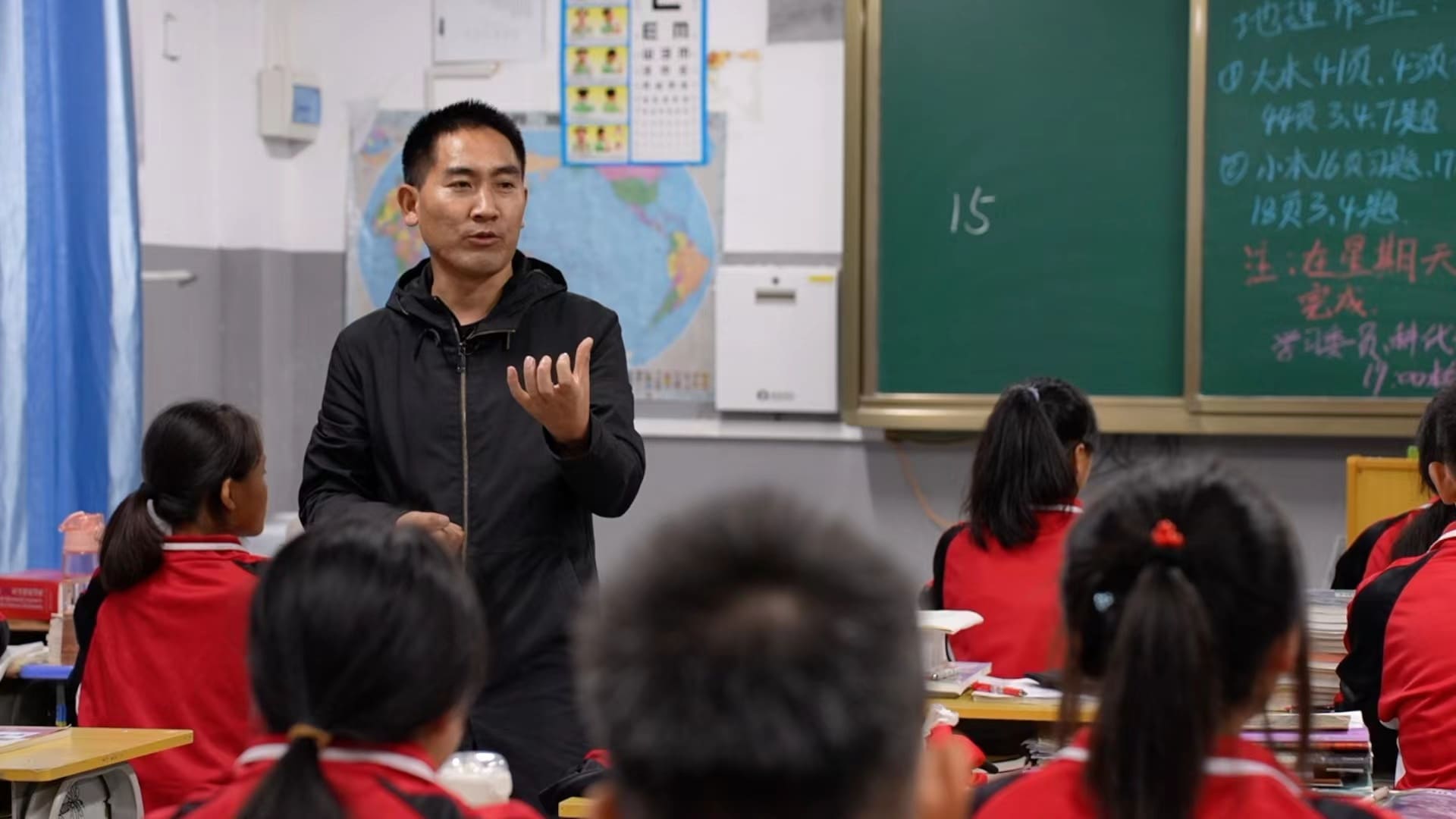 “乡村教育引路人”刘秀祥：十年家访，劝回1800多名山村学生