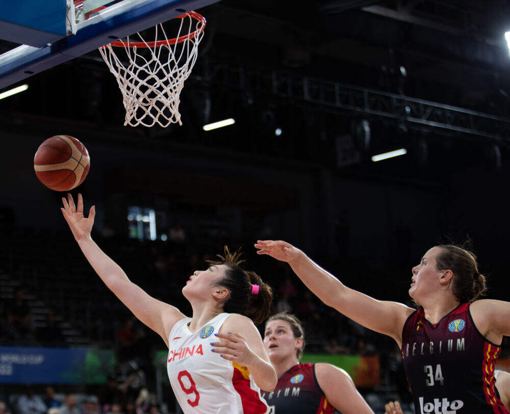 李梦被球迷评选为亚洲年度最佳女子篮球运动员