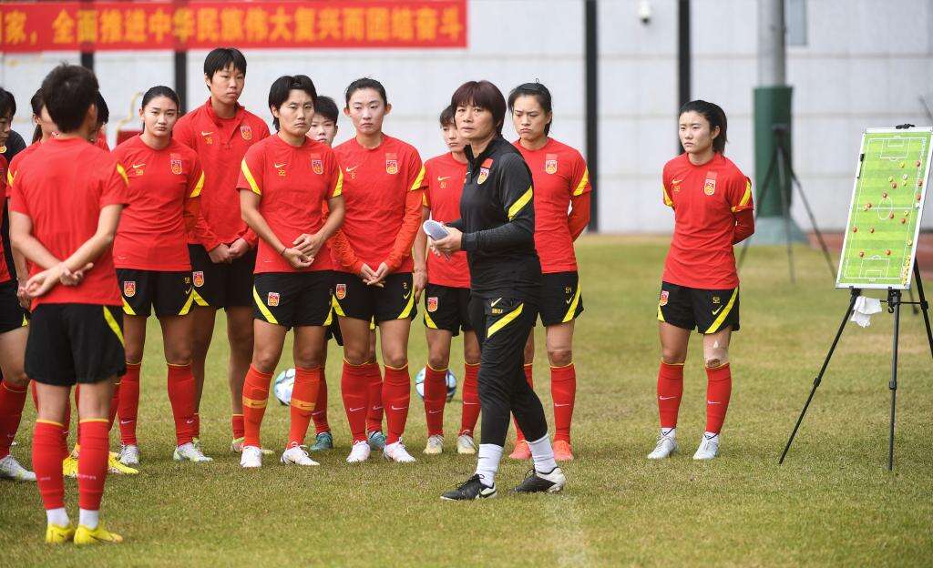 找准中国女足的正确定位——专访中国女足主教练水庆霞