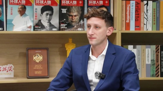 埃文·凯尔，捐赠日军罪证的他，如何被中国“治愈”