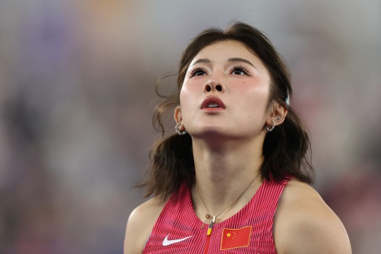 吴艳妮的改变与不变